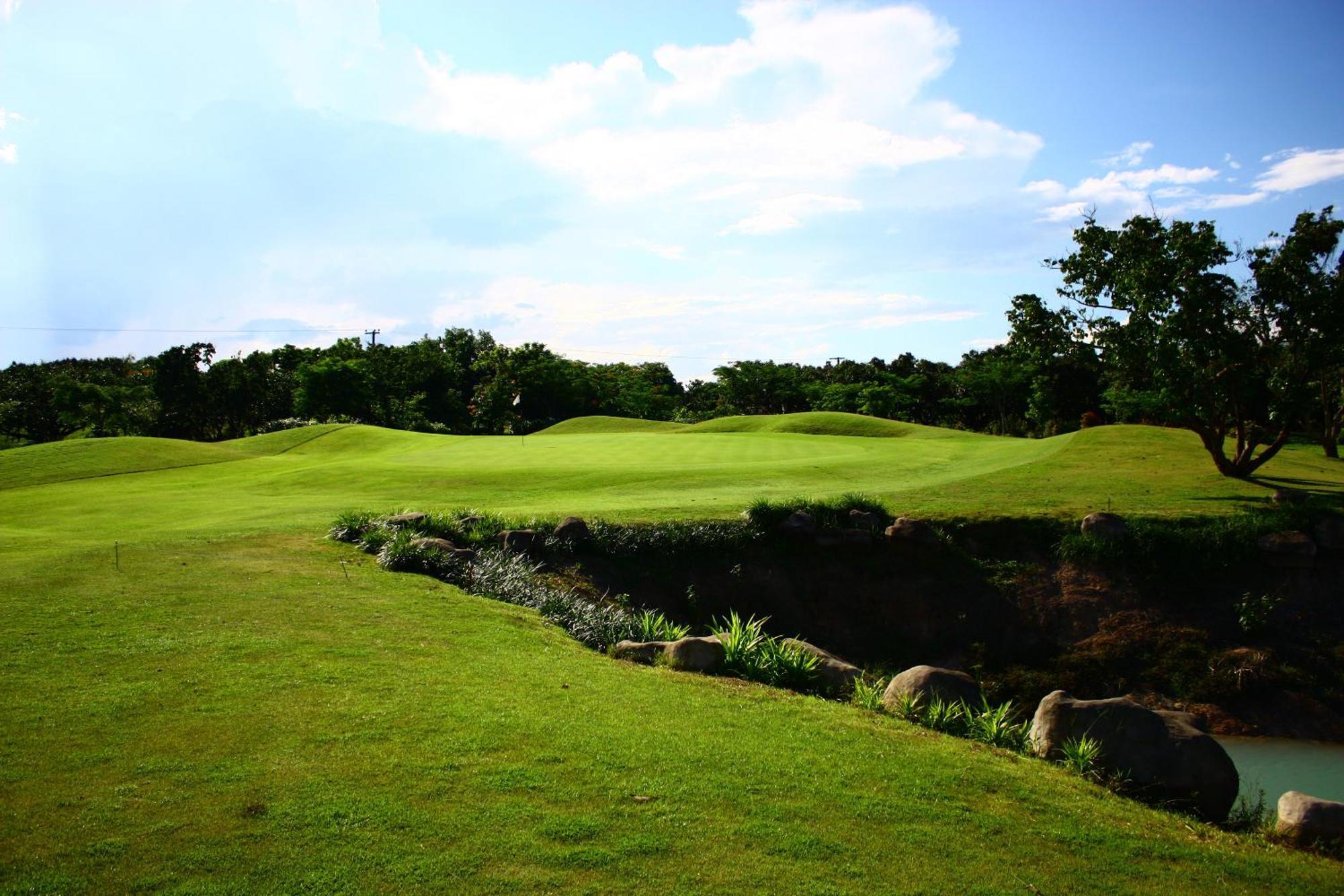 Mae Jo Golf Resort & Spa Ban San Sai Exterior foto